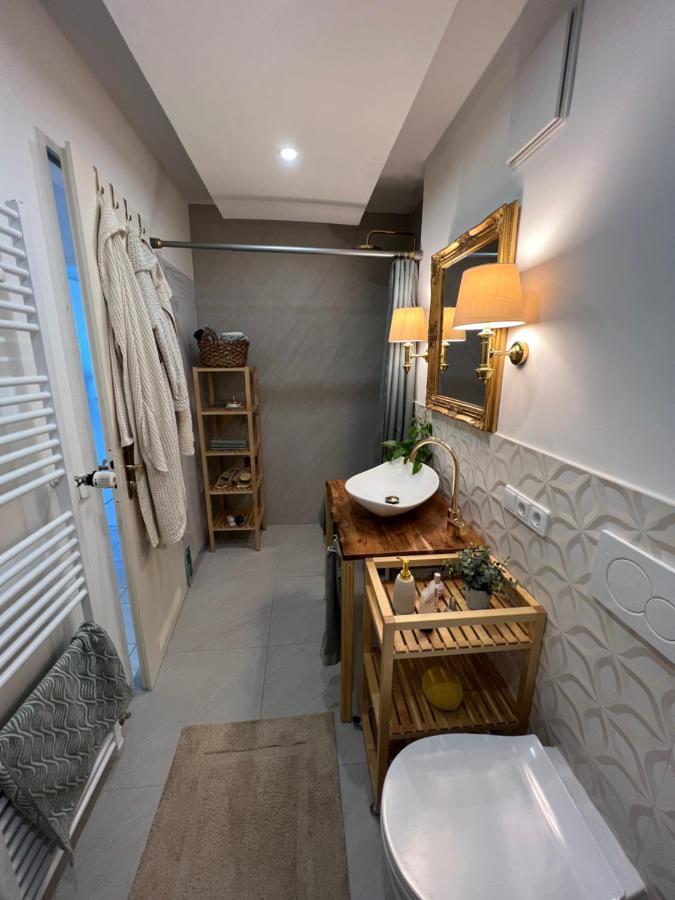 Privatunterkunft Kleiner Balkon In Muenchen West Dış mekan fotoğraf